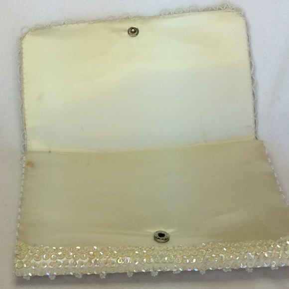 FINAL SALE PRICE Gorgeous Vintage Sequined & Beaded Formal Bag - Picture 3 of 8